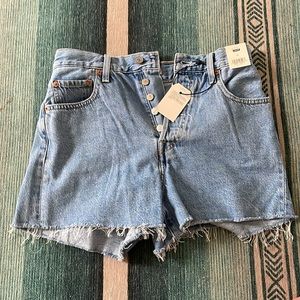 Womens Levi Jean Shorts - Ribcage - 28”